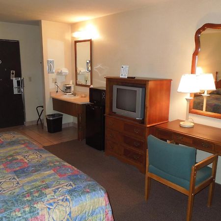 Knights Inn Endwell Esterno foto