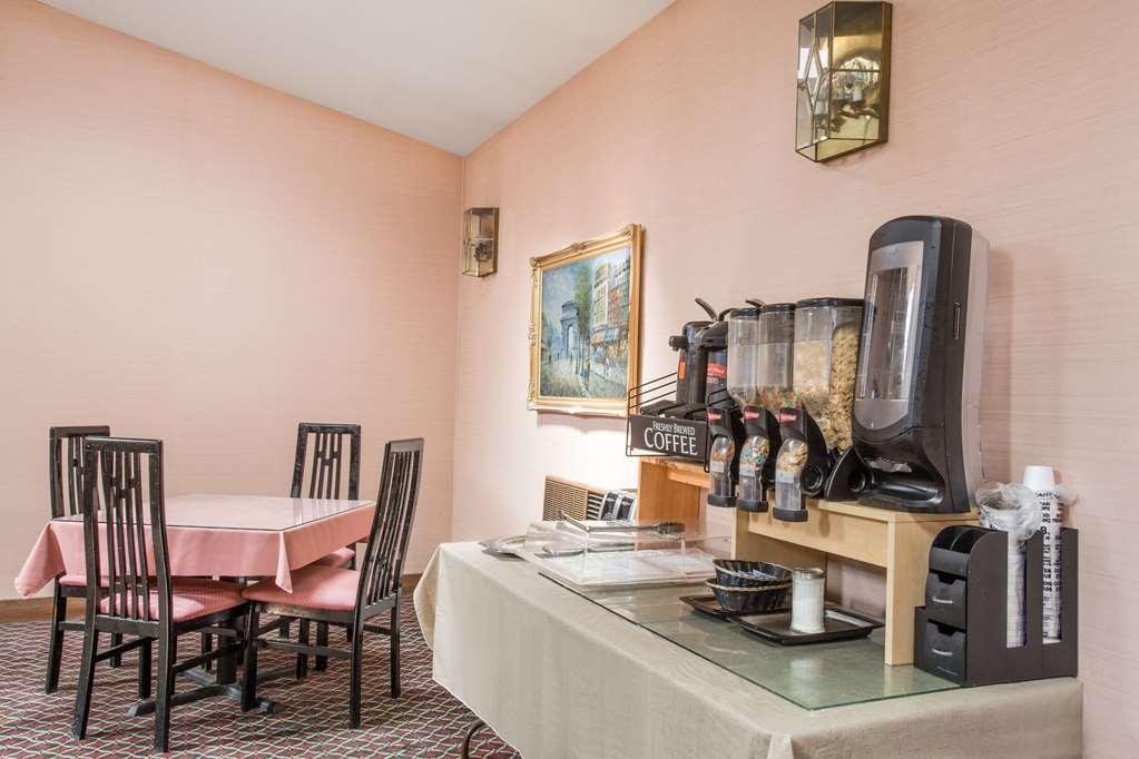 Knights Inn Endwell Ristorante foto