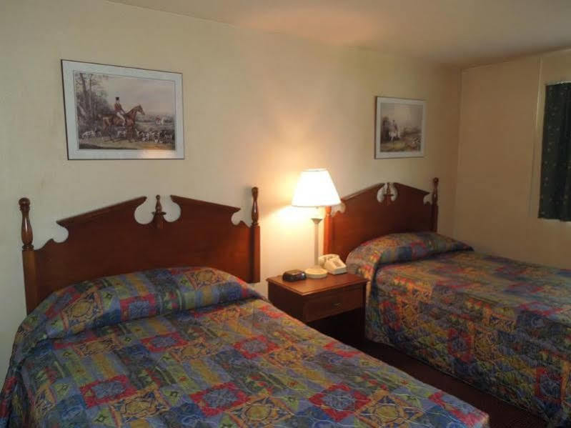 Knights Inn Endwell Esterno foto
