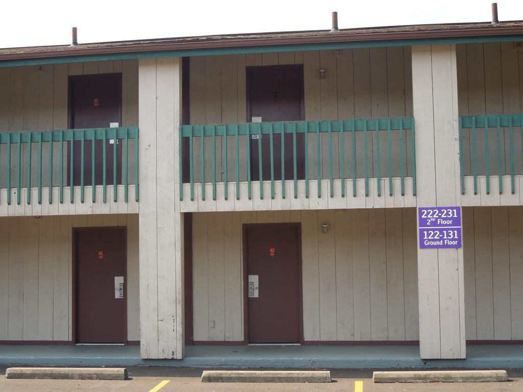 Knights Inn Endwell Esterno foto