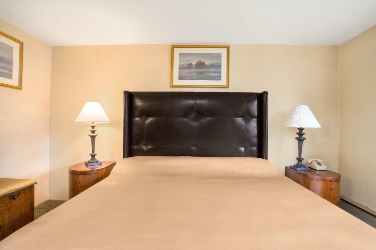 Knights Inn Endwell Esterno foto